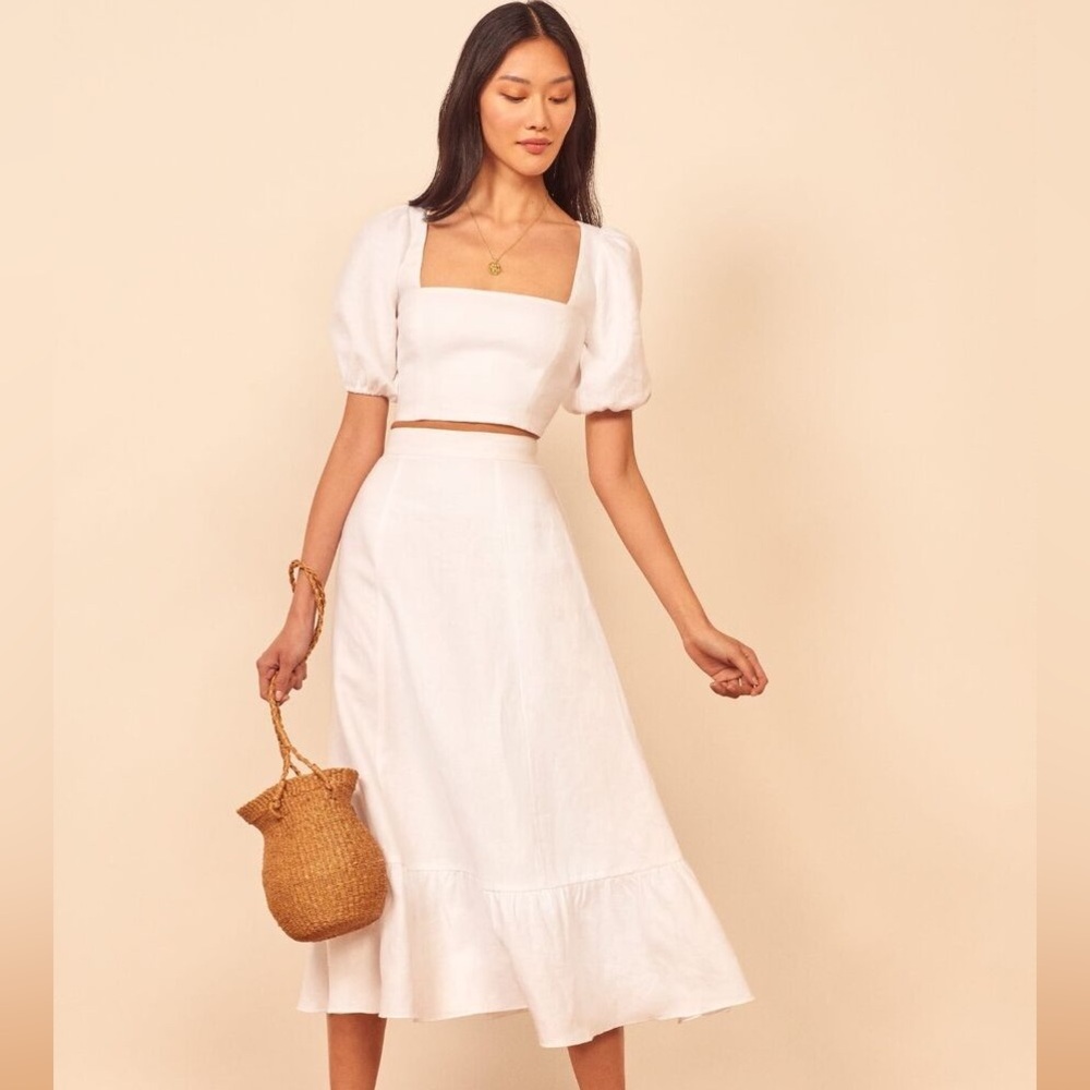 Reformation Yucca Linen Set